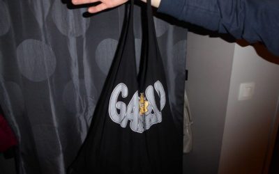 Fabriquer un sac avec un tee shirt