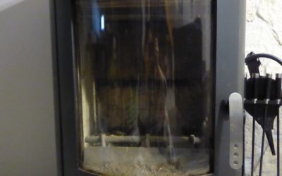 Nettoyer sa vitre d’insert de manière écologique.