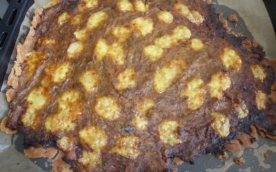 Tarte à la fondue de poireaux au thé et à la tomme.