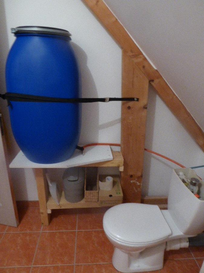 Comment et pourquoi récupérer l'eau de pluie pour les toilettes?